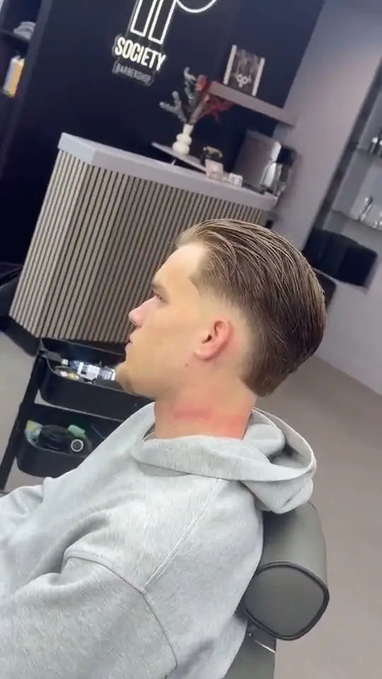 Slick back met taper, geknipt door Pieter